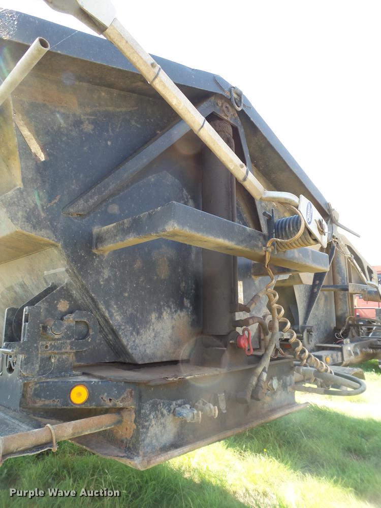 image for item DD1173 2001 Thurston Circle R side dump trailer