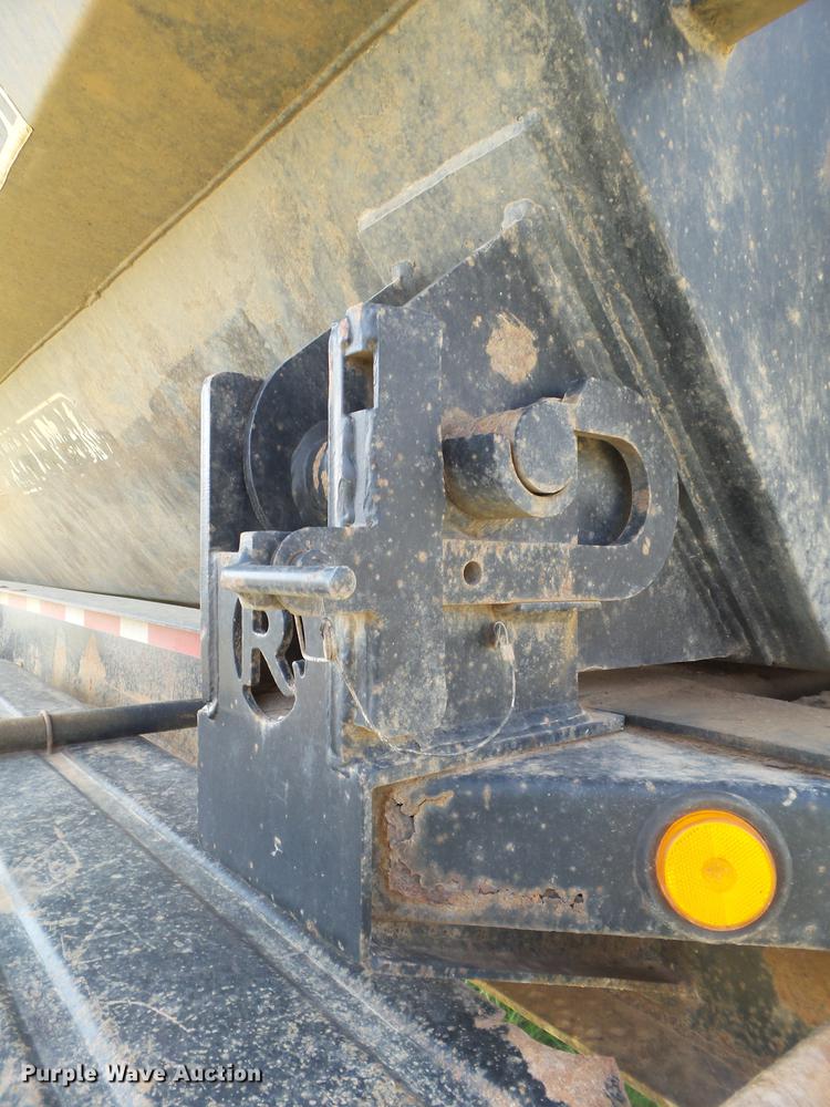 image for item DD1173 2001 Thurston Circle R side dump trailer