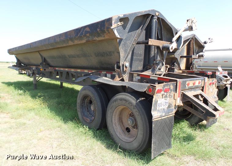 image for item DD1174 1998 Circle R side dump trailer