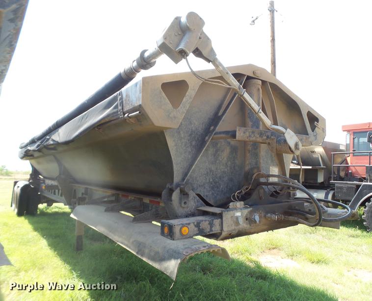 image for item DD1174 1998 Circle R side dump trailer