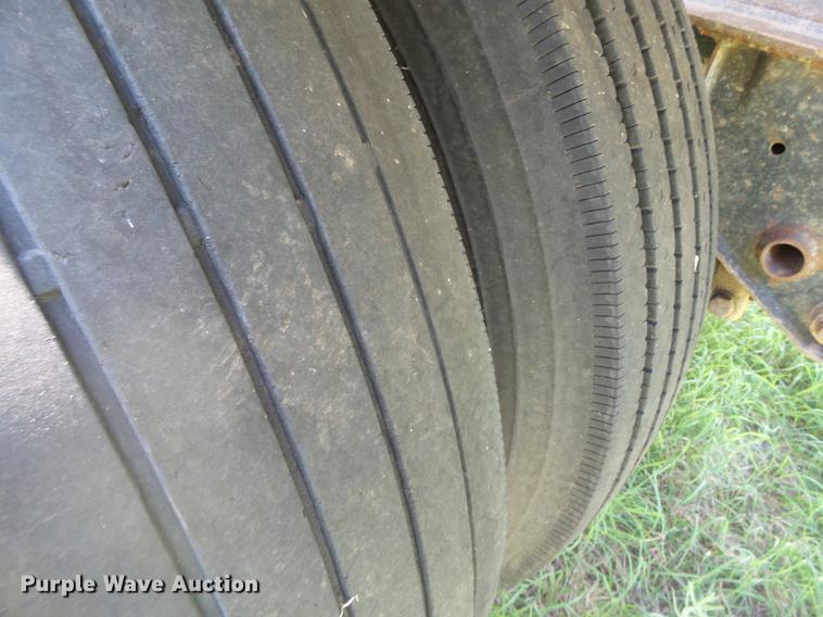 image for item DD1174 1998 Circle R side dump trailer