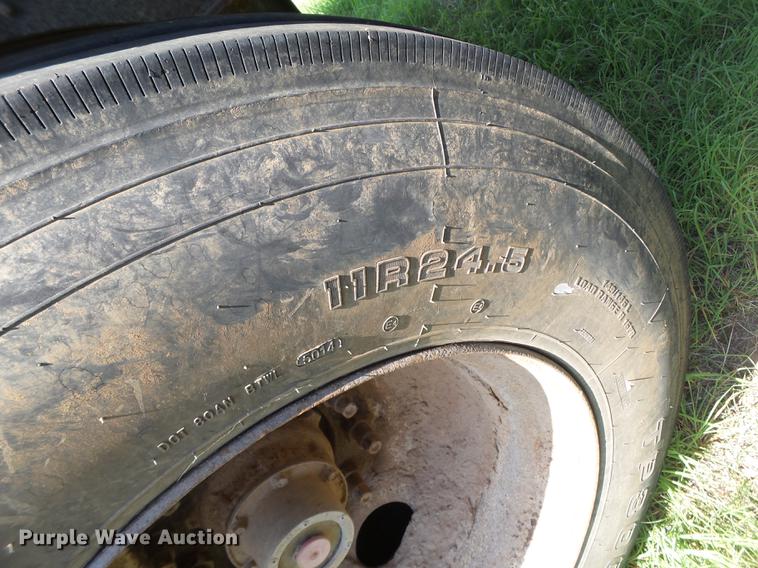 image for item DD1174 1998 Circle R side dump trailer