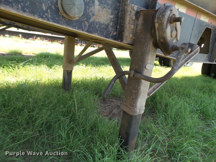 image for item DD1174 1998 Circle R side dump trailer