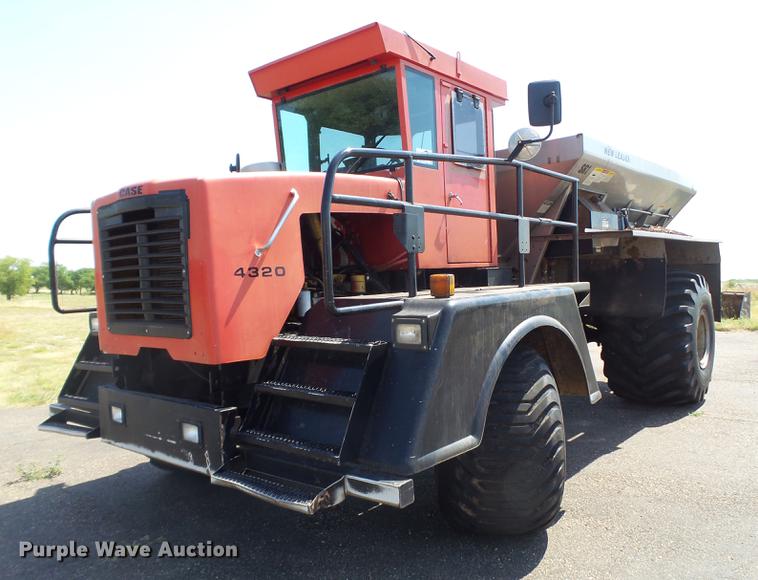 image for item DD1175 Case Tyler 4320 dry spreader applicator