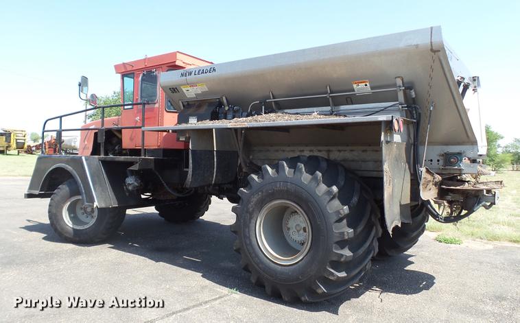 image for item DD1175 Case Tyler 4320 dry spreader applicator