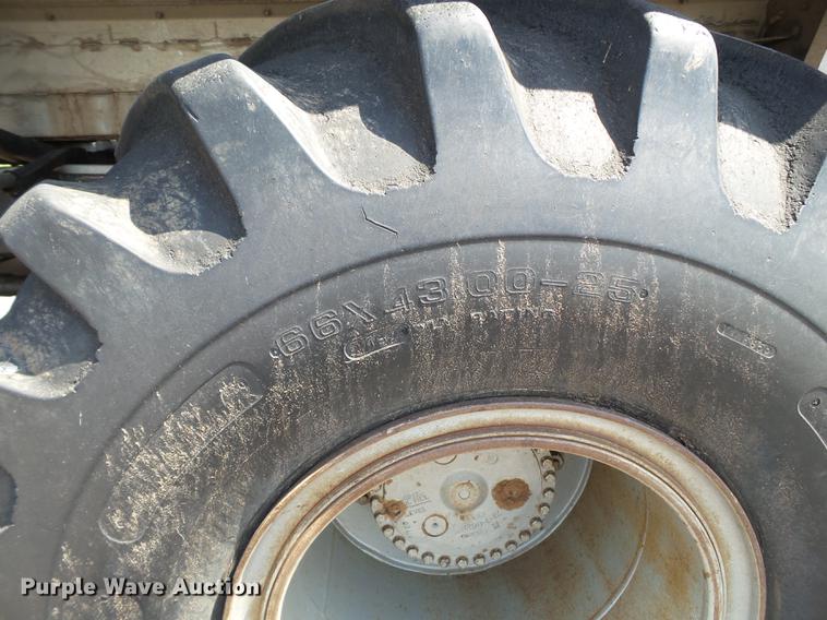 image for item DD1175 Case Tyler 4320 dry spreader applicator