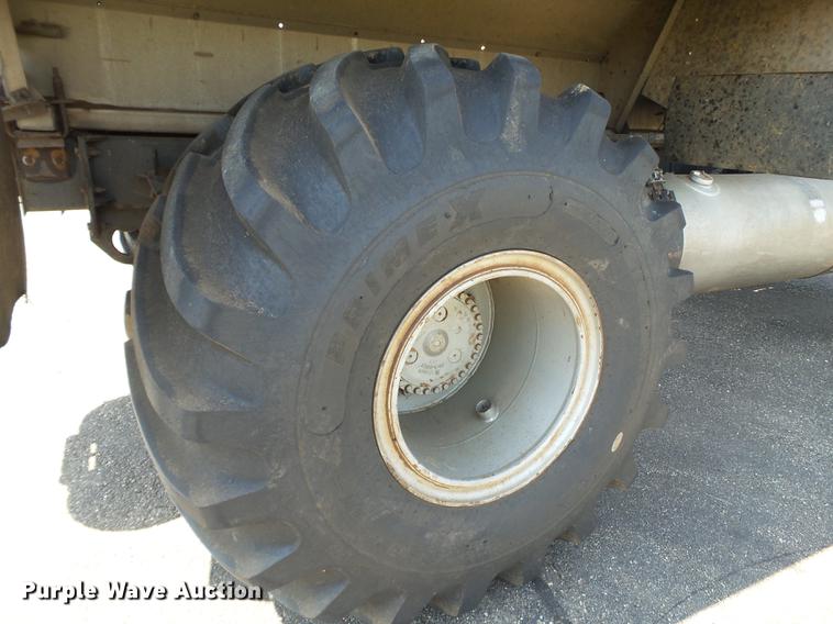 image for item DD1175 Case Tyler 4320 dry spreader applicator