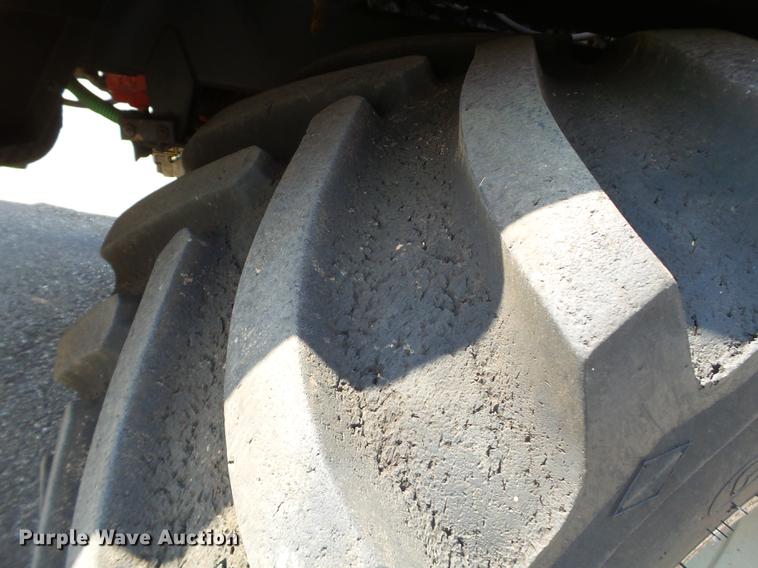 image for item DD1175 Case Tyler 4320 dry spreader applicator