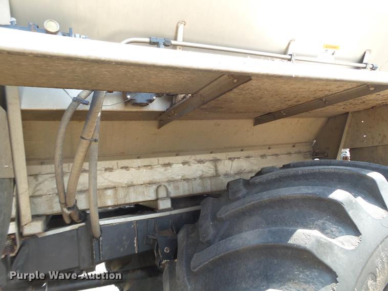 image for item DD1175 Case Tyler 4320 dry spreader applicator