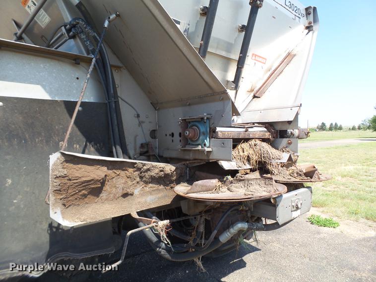 image for item DD1175 Case Tyler 4320 dry spreader applicator