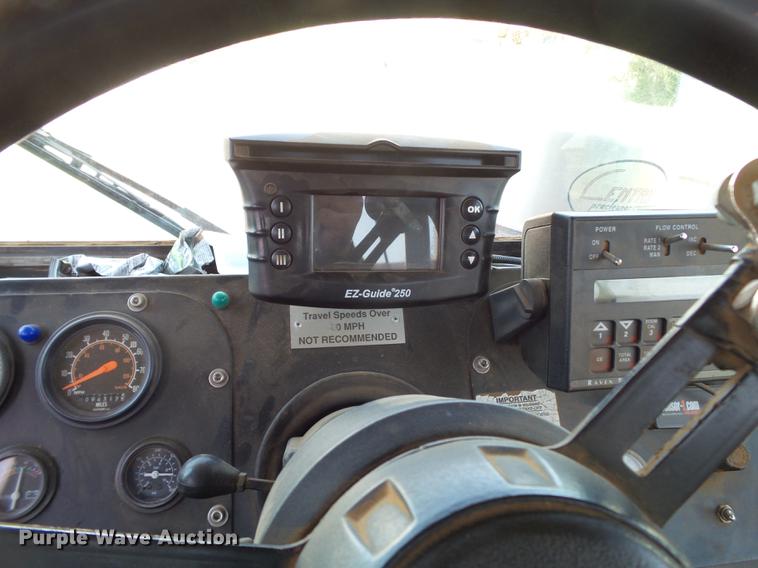 image for item DD1175 Case Tyler 4320 dry spreader applicator