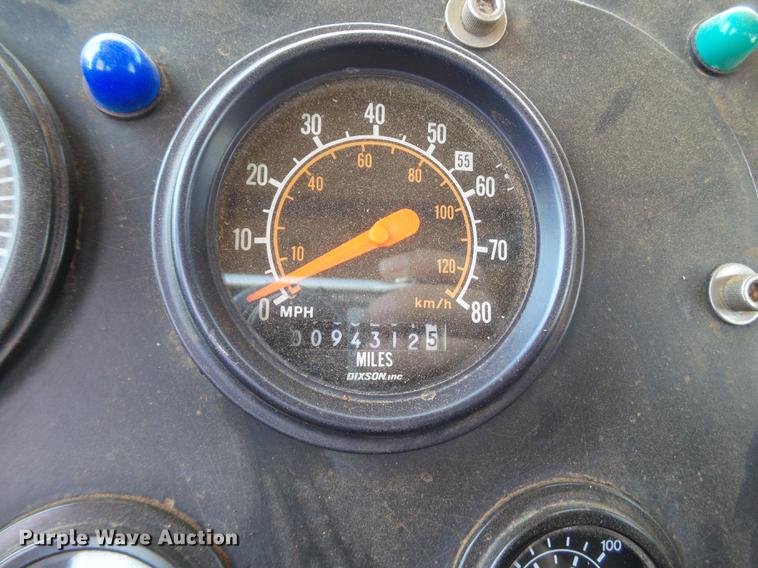 image for item DD1175 Case Tyler 4320 dry spreader applicator