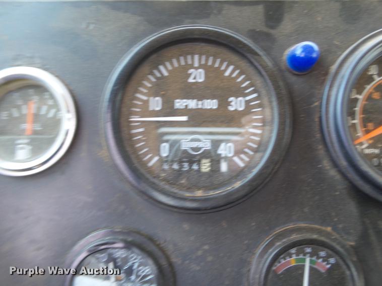 image for item DD1175 Case Tyler 4320 dry spreader applicator