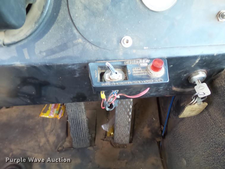 image for item DD1175 Case Tyler 4320 dry spreader applicator