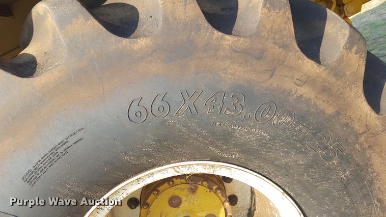 image for item DD1176 1999 Ag-Chem TerraGator 8104 dry spreader applicator