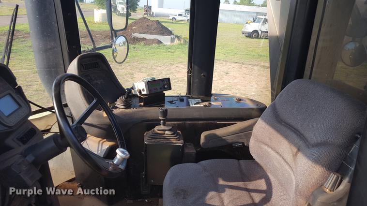 image for item DD1176 1999 Ag-Chem TerraGator 8104 dry spreader applicator