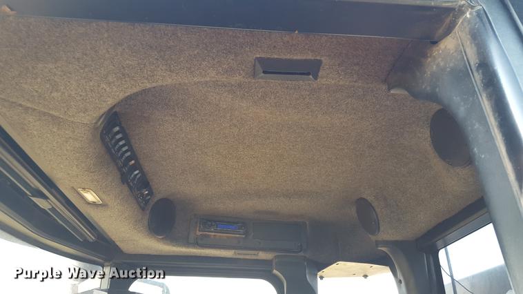 image for item DD1176 1999 Ag-Chem TerraGator 8104 dry spreader applicator