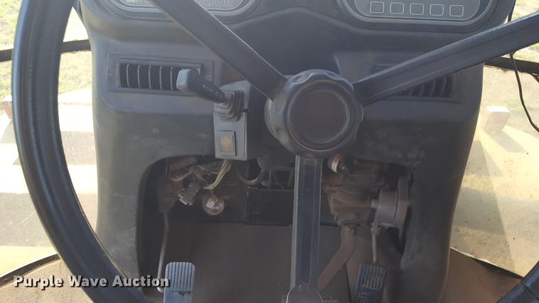 image for item DD1176 1999 Ag-Chem TerraGator 8104 dry spreader applicator