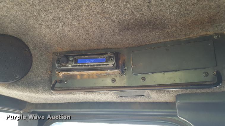 image for item DD1176 1999 Ag-Chem TerraGator 8104 dry spreader applicator