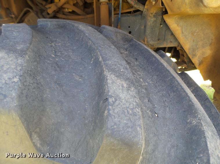 image for item DD1177 1995 GMC TopKick C6500 Stahly applicator truck