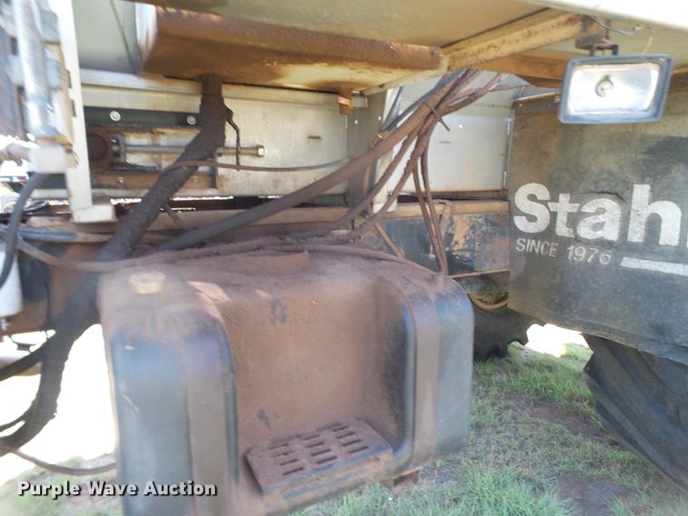 image for item DD1177 1995 GMC TopKick C6500 Stahly applicator truck