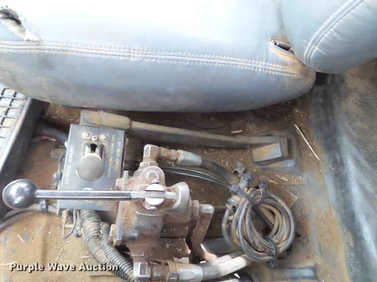 image for item DD1177 1995 GMC TopKick C6500 Stahly applicator truck