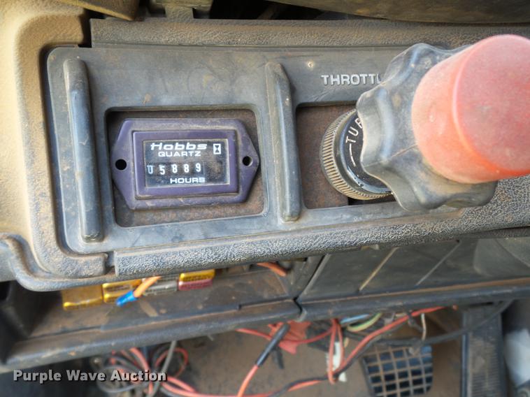 image for item DD1177 1995 GMC TopKick C6500 Stahly applicator truck