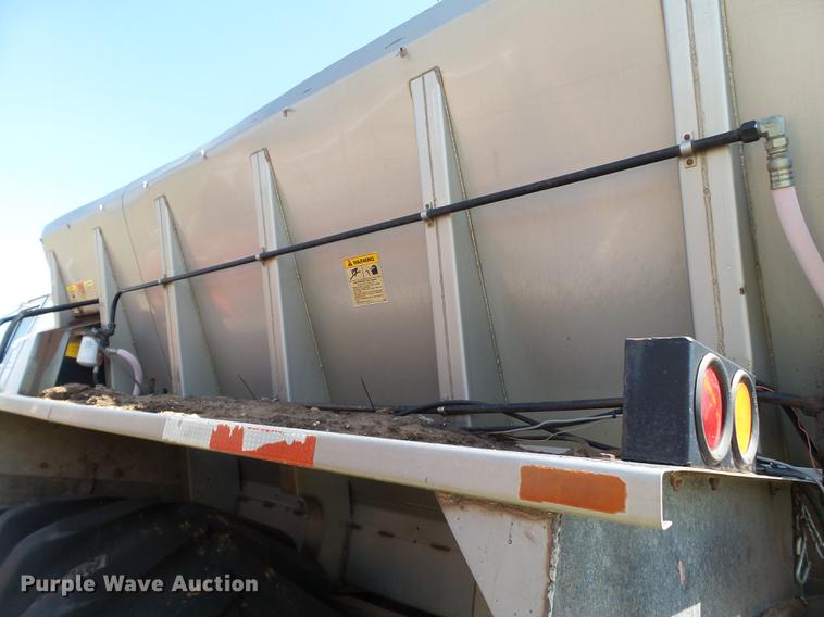 image for item DD1178 1998 International 2554 Stahly applicator truck