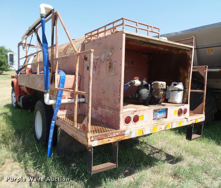 image for item DD1179 1977 GMC C65 tank truck