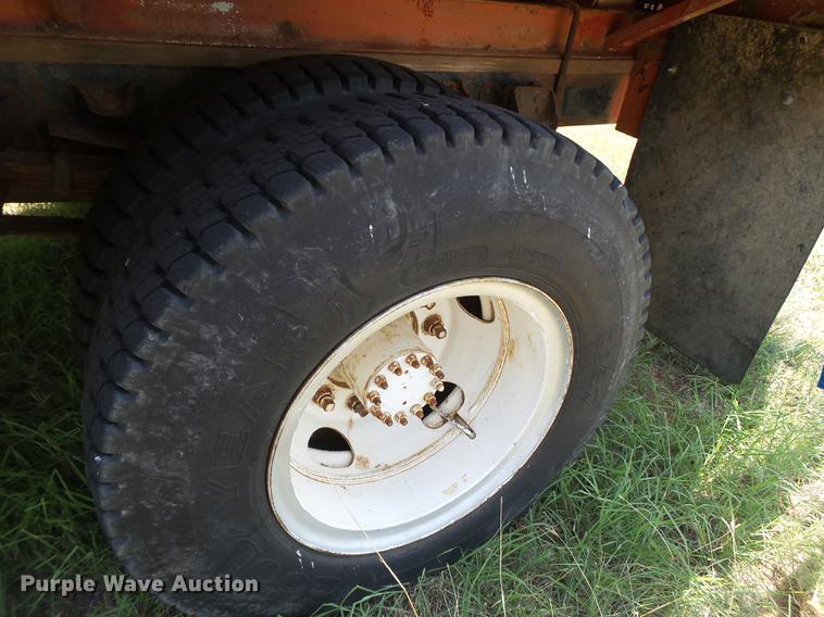 image for item DD1179 1977 GMC C65 tank truck