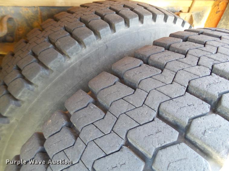 image for item DD1179 1977 GMC C65 tank truck