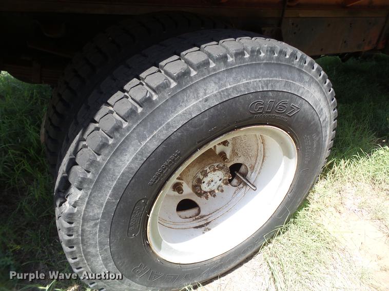 image for item DD1179 1977 GMC C65 tank truck