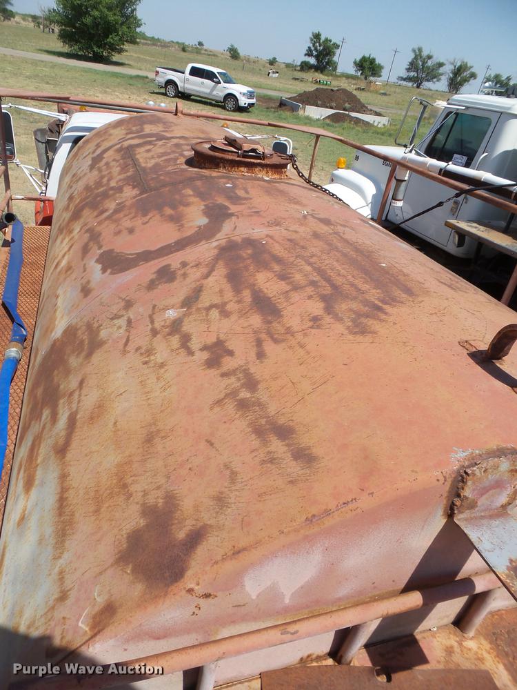 image for item DD1179 1977 GMC C65 tank truck