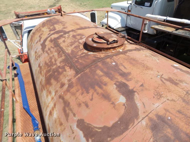 image for item DD1179 1977 GMC C65 tank truck