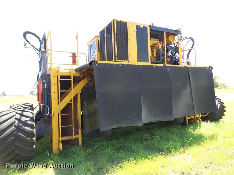 image for item DD1180 2010 Vermeer Wildcat SPB718 compost turner