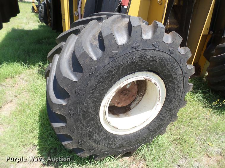 image for item DD1180 2010 Vermeer Wildcat SPB718 compost turner