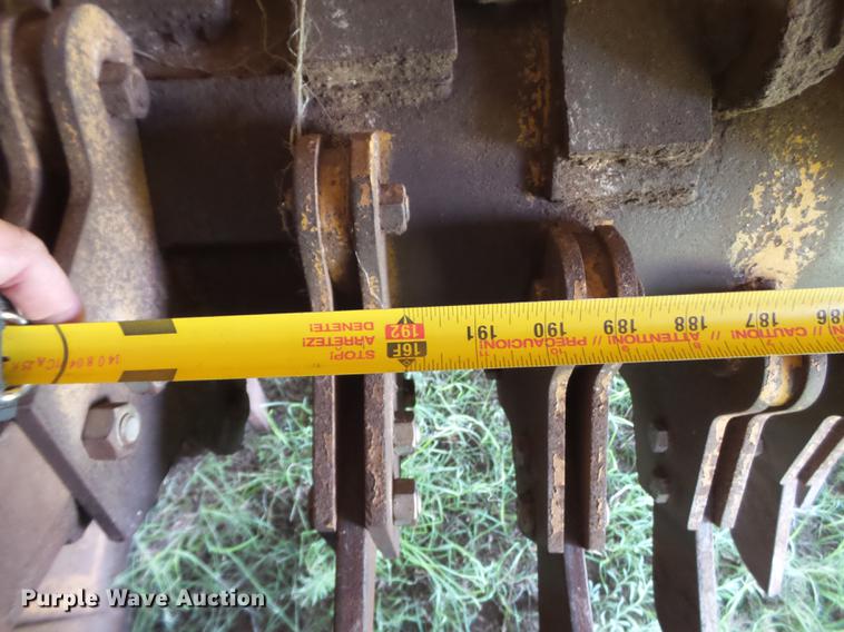 image for item DD1180 2010 Vermeer Wildcat SPB718 compost turner