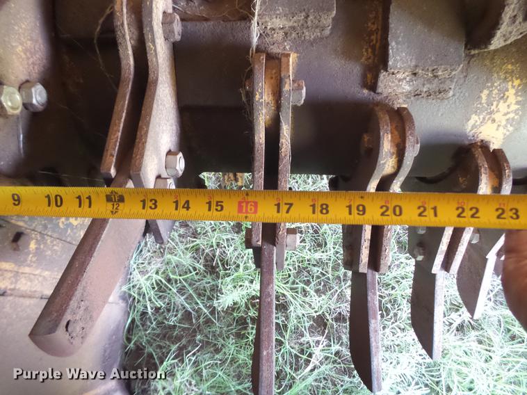 image for item DD1180 2010 Vermeer Wildcat SPB718 compost turner