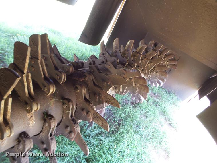 image for item DD1180 2010 Vermeer Wildcat SPB718 compost turner