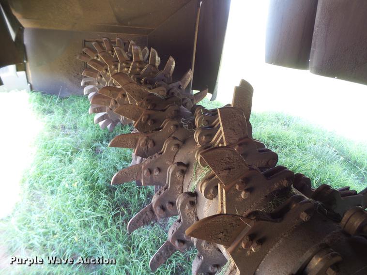 image for item DD1180 2010 Vermeer Wildcat SPB718 compost turner