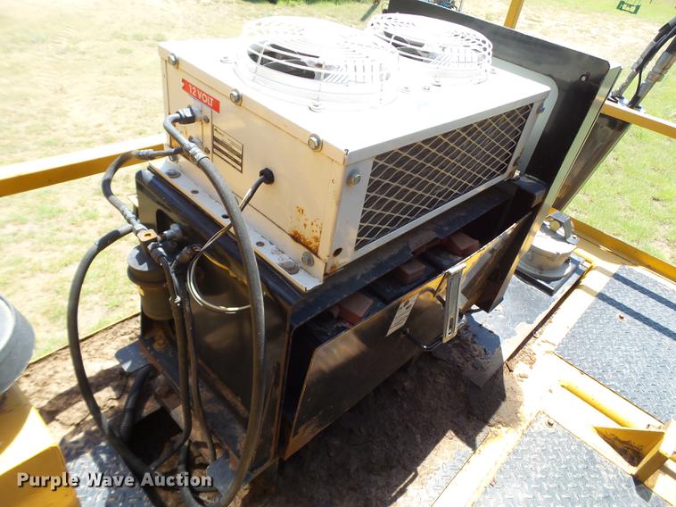 image for item DD1180 2010 Vermeer Wildcat SPB718 compost turner