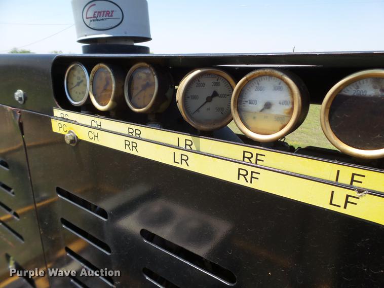 image for item DD1180 2010 Vermeer Wildcat SPB718 compost turner