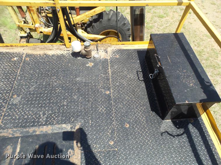 image for item DD1180 2010 Vermeer Wildcat SPB718 compost turner