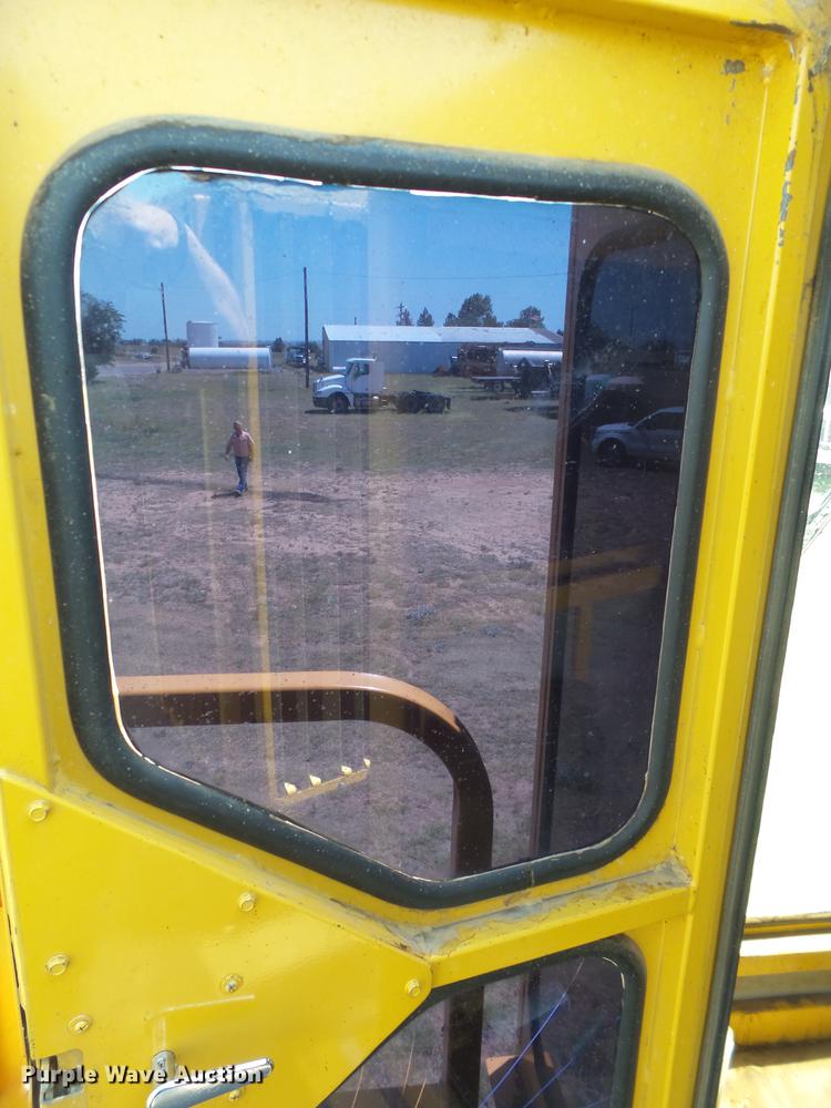 image for item DD1180 2010 Vermeer Wildcat SPB718 compost turner