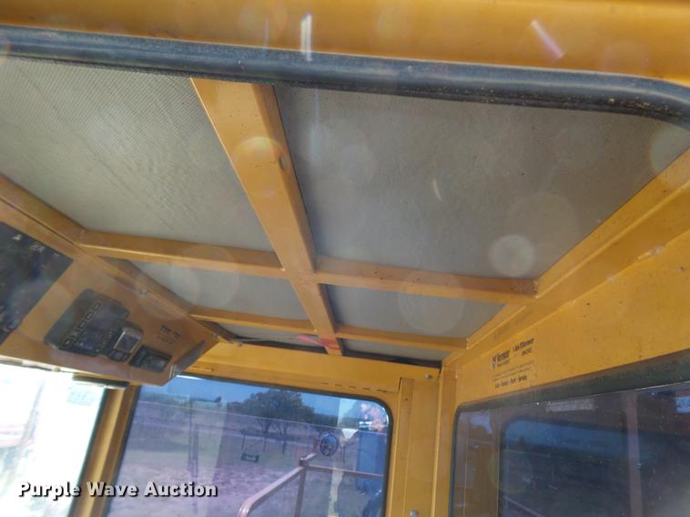 image for item DD1180 2010 Vermeer Wildcat SPB718 compost turner