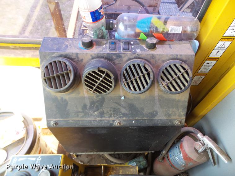 image for item DD1180 2010 Vermeer Wildcat SPB718 compost turner