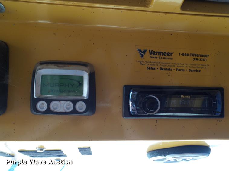 image for item DD1180 2010 Vermeer Wildcat SPB718 compost turner