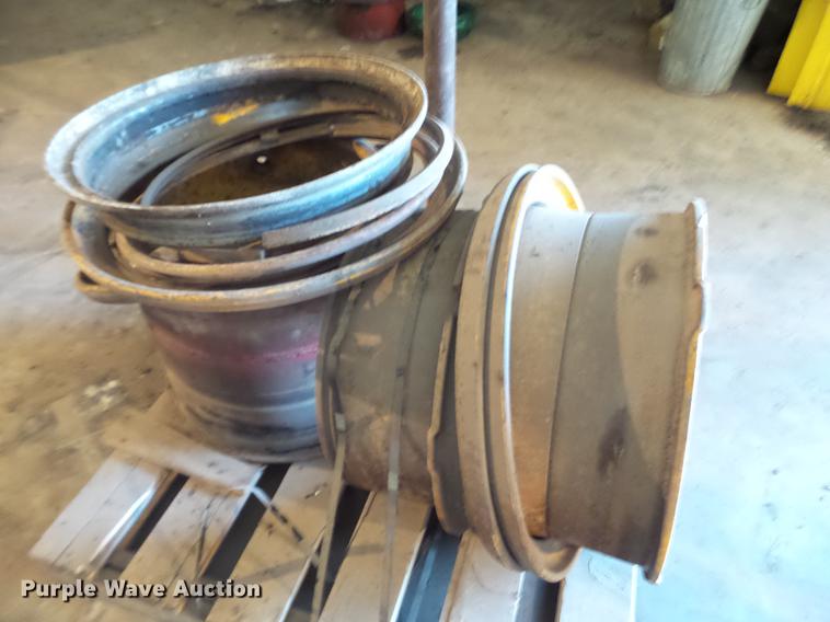 image for item EI9609 John Deere wheels