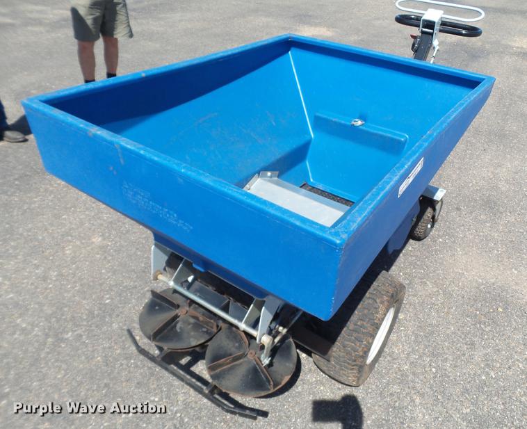 image for item EI9612 2013 Ecolawn ECO 200 applicator