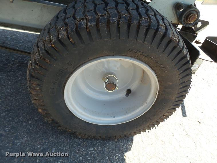 image for item EI9612 2013 Ecolawn ECO 200 applicator